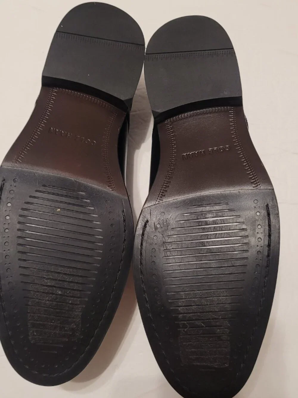COLE HAAN Men's Dress Shoes Black Leather Lace Up Cap Toe Oxfords Size 10.5M